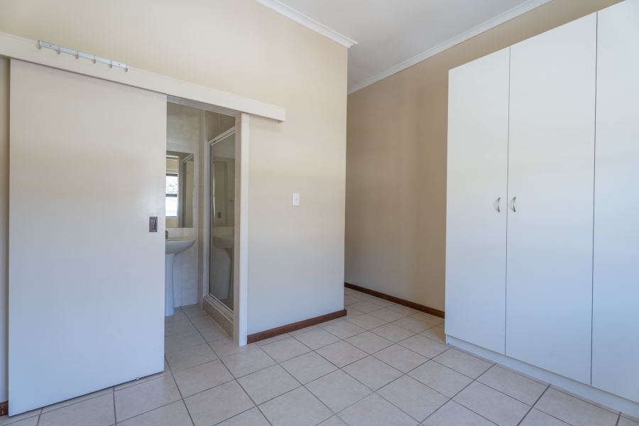 2 Bedroom Property for Sale in Admirals Park Western Cape